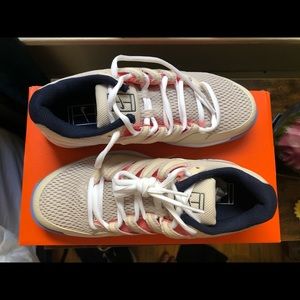 NWT NikeCourt Air Zoom Vapor X Women Size 8
